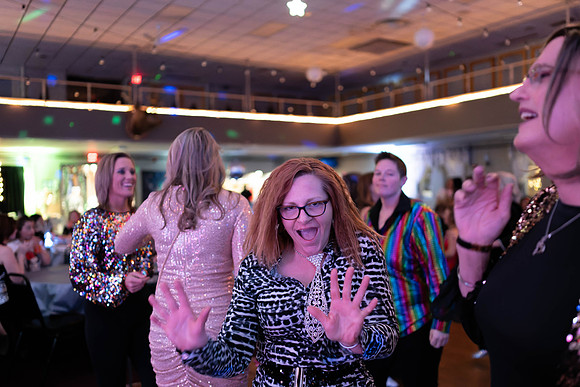 20250111 Glitz Glam 2025 A-18