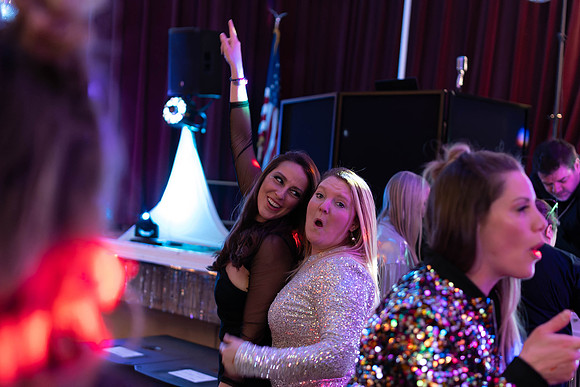 20250111 Glitz Glam 2025 A-26